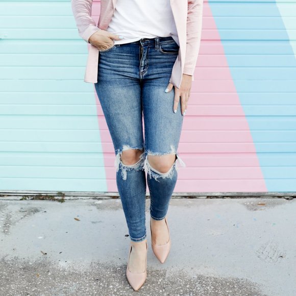 Distressed Knee High Rise Skinny Jeans - Medium Wash - Picture 2 of 5